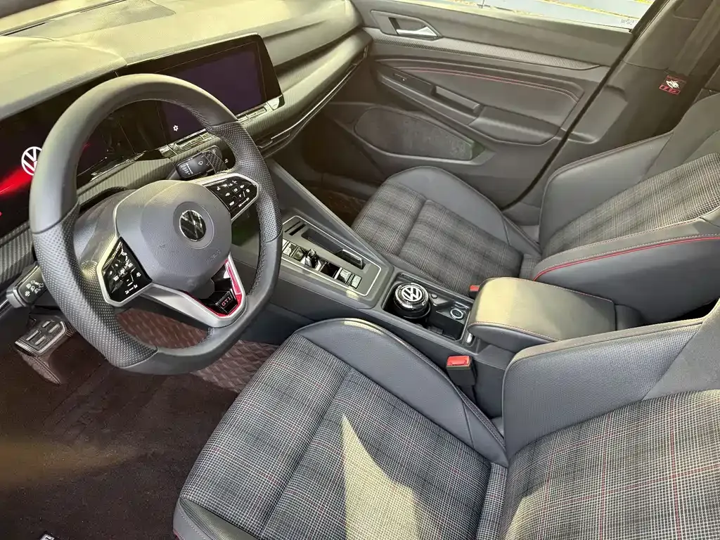 Volkswagen Golf GTI 2023 из CN, фото 7