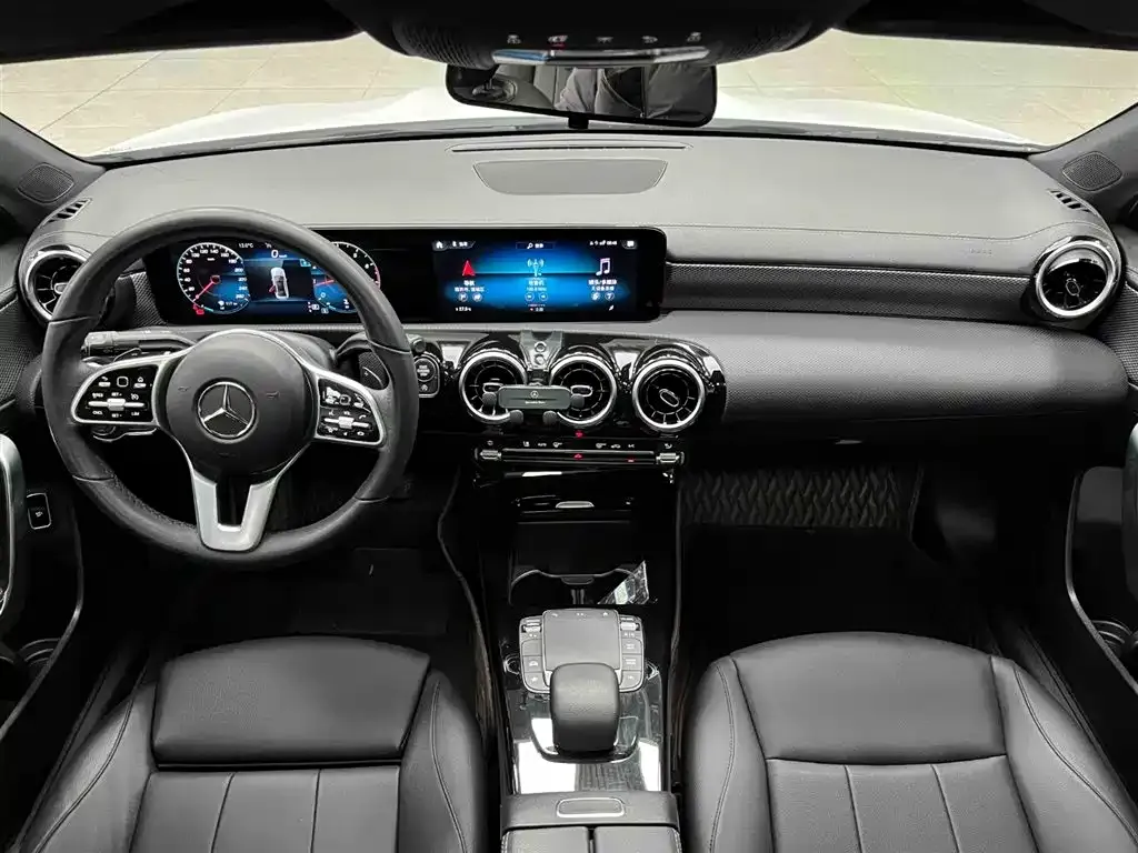 Mercedes-Benz A-Class — фото 7