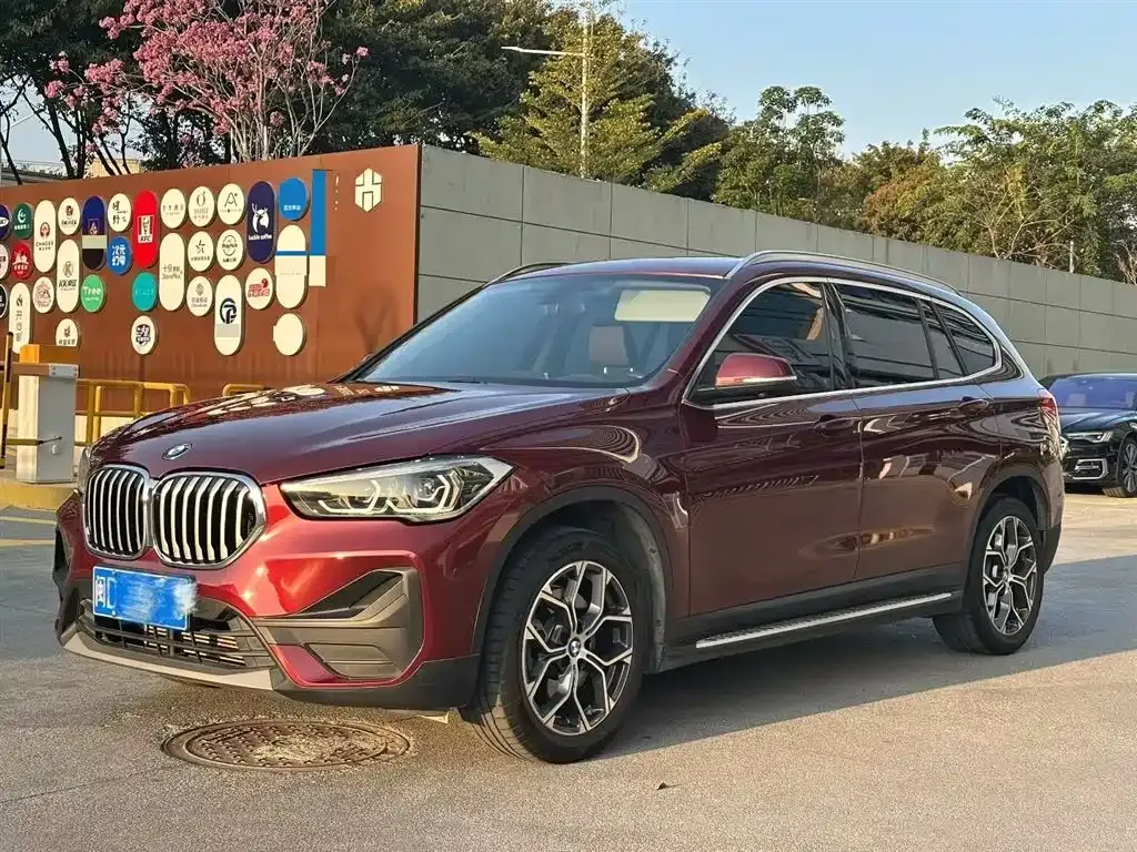 BMW X1 — фото 1