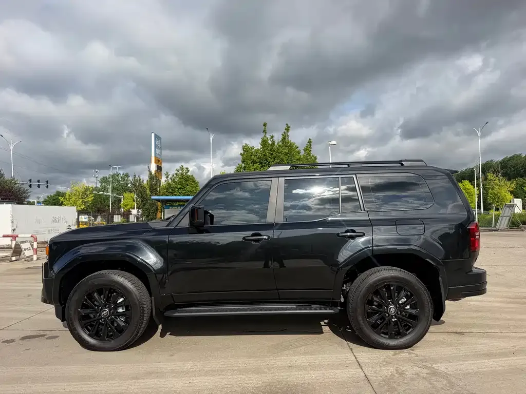Toyota Prado 2026 из CN, фото 2