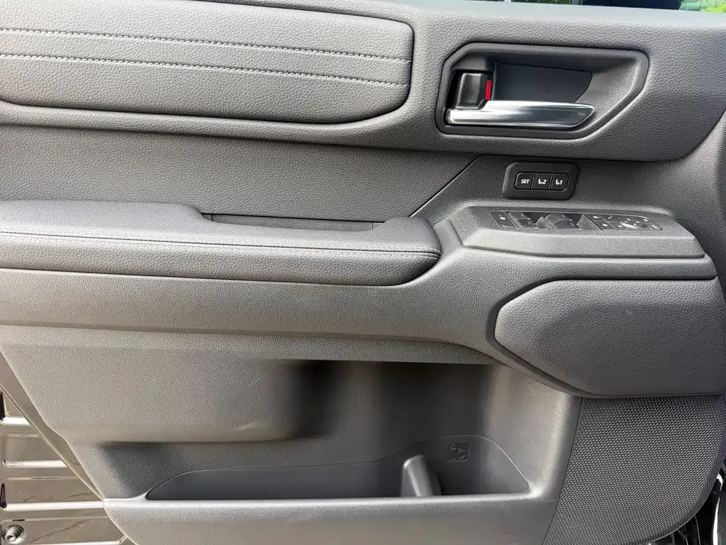 Toyota Prado 2026 из CN, фото 9