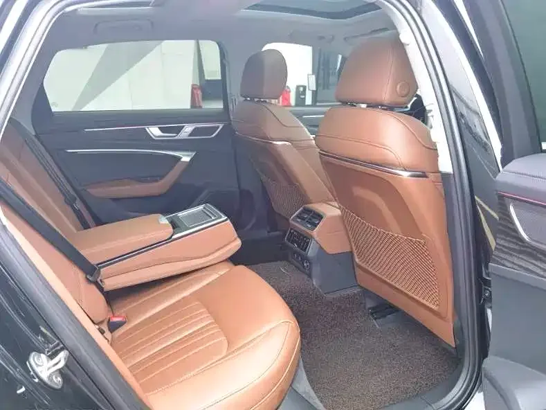 Audi A6L 2024 из CN, фото 3