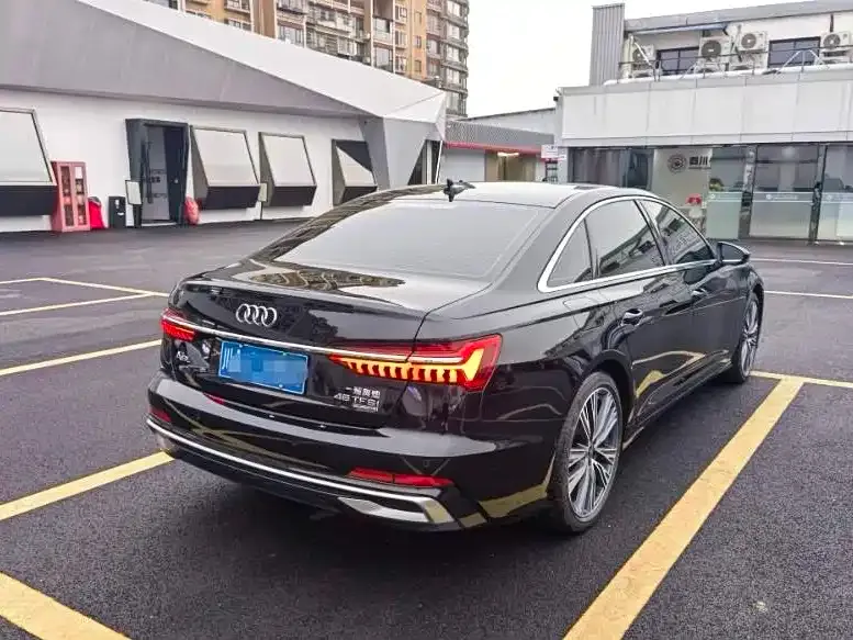 Audi A6L 2024 из CN, фото 4