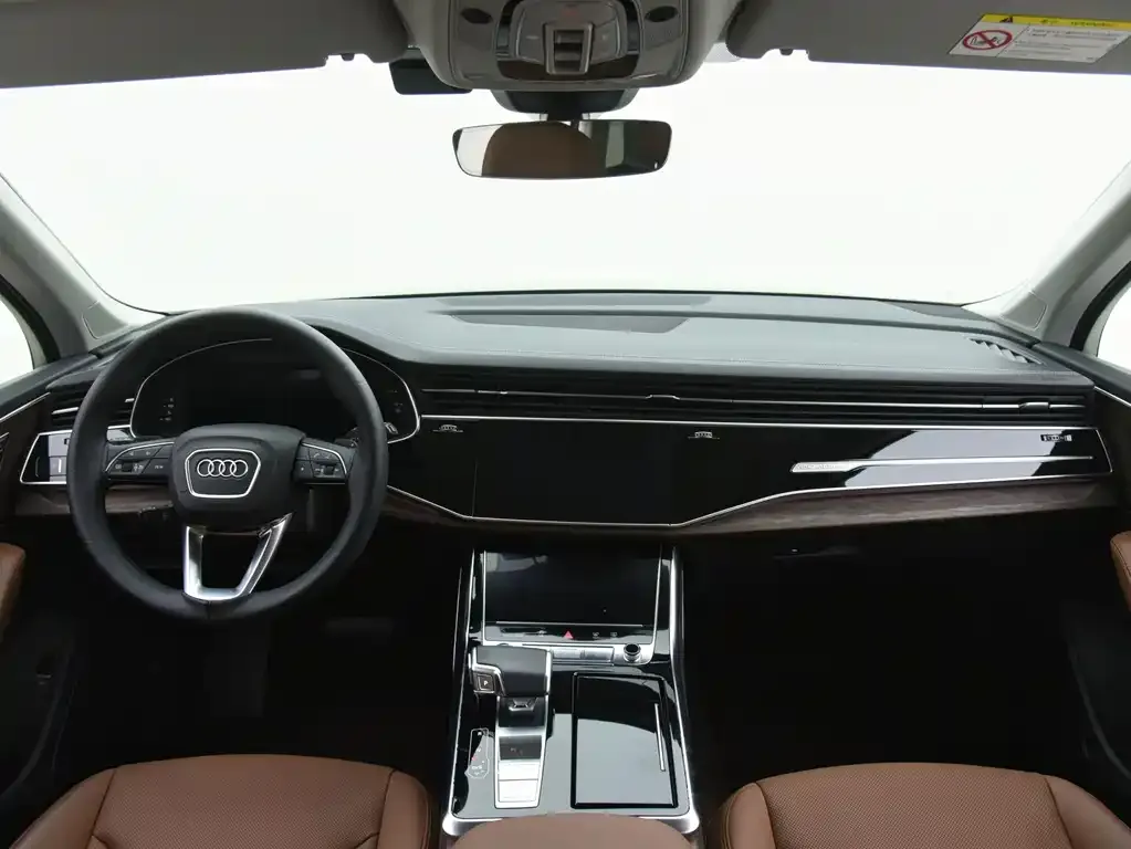 Audi Q7 2024 из CN, фото 5