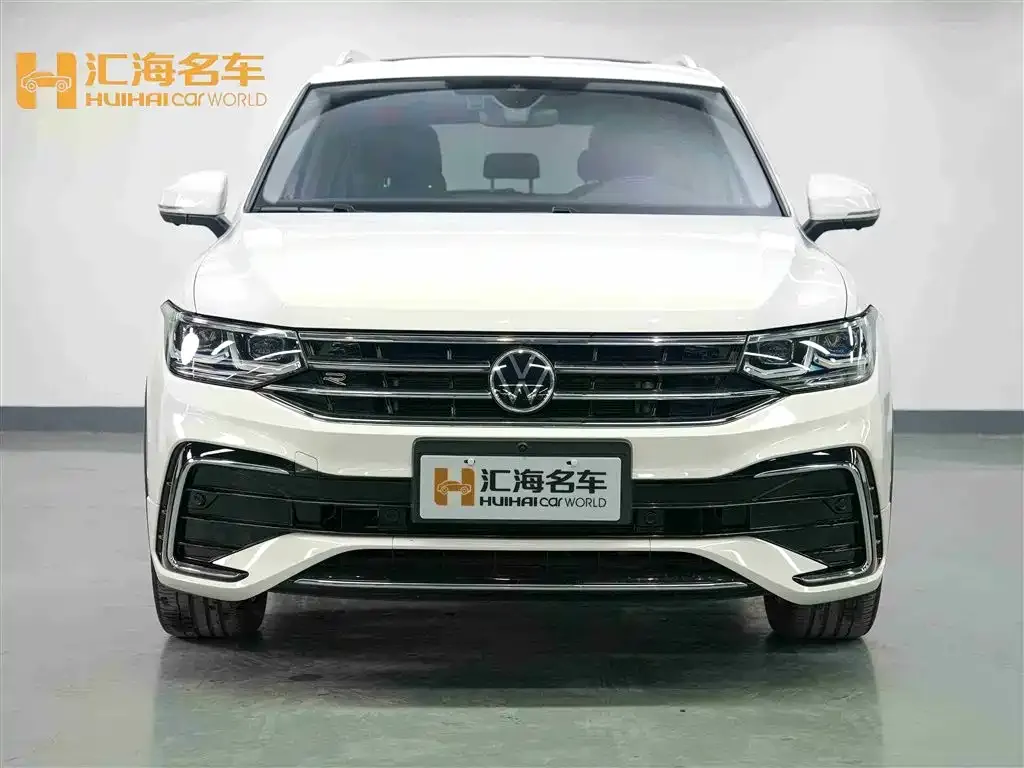 Volkswagen Tiguan L — фото 6