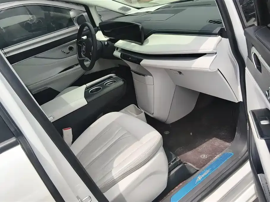 Buick GL8 Hybrid — фото 7