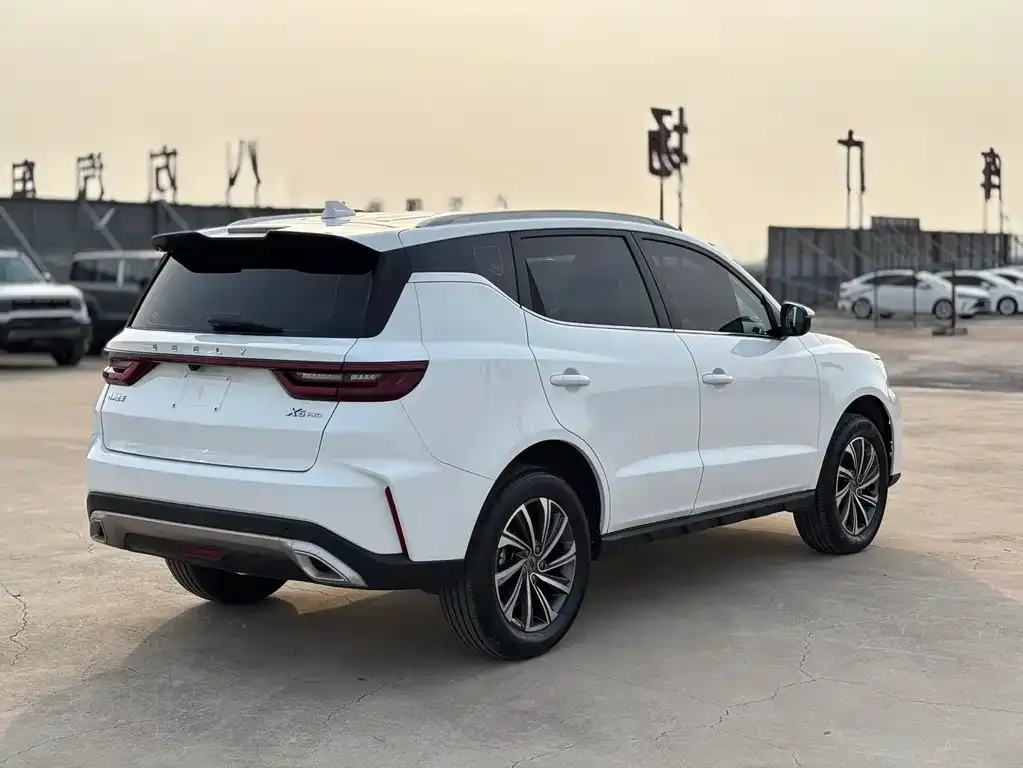 Geely Vision X6 — фото 4