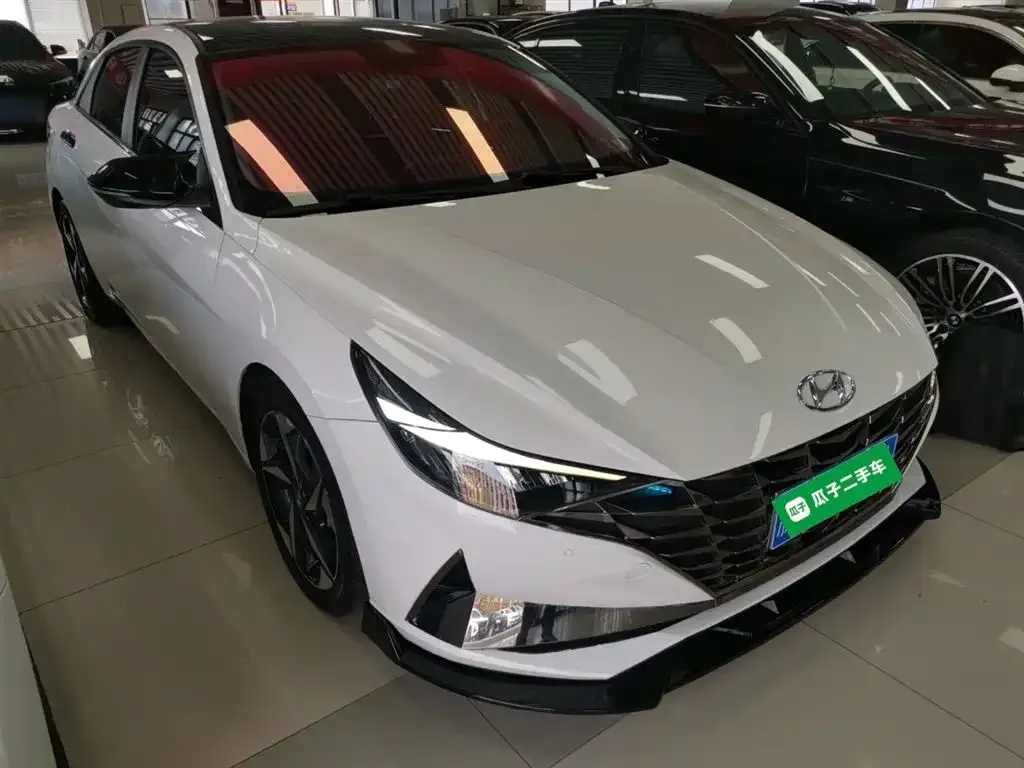 Hyundai Elantra — фото 4