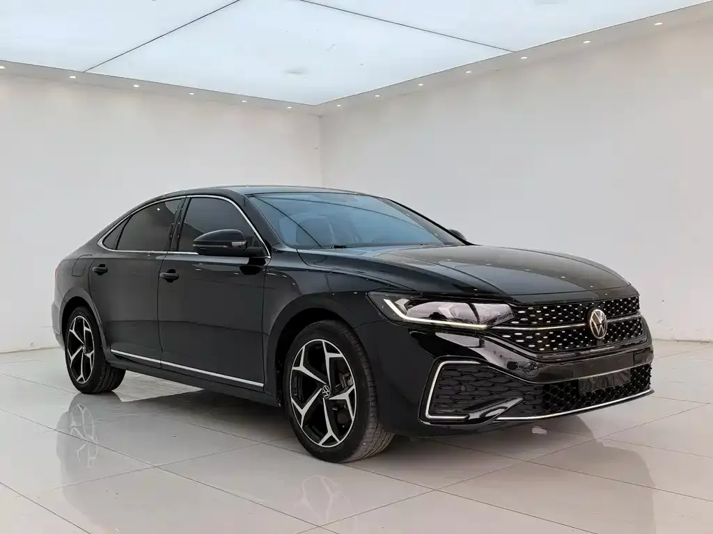 Volkswagen Passat — фото 4