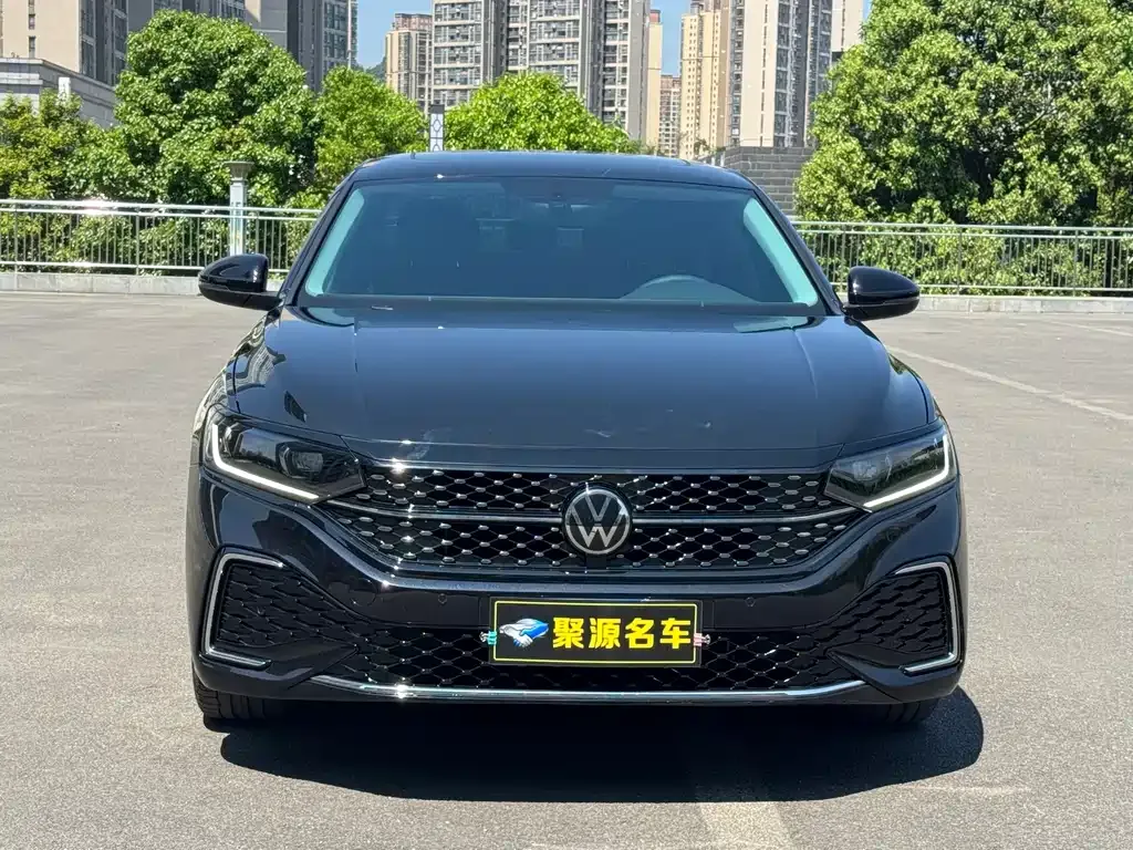 Volkswagen Passat — фото 6