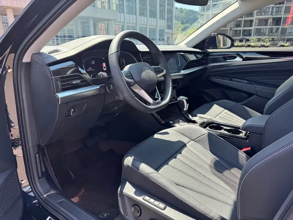 Volkswagen Passat — фото 4