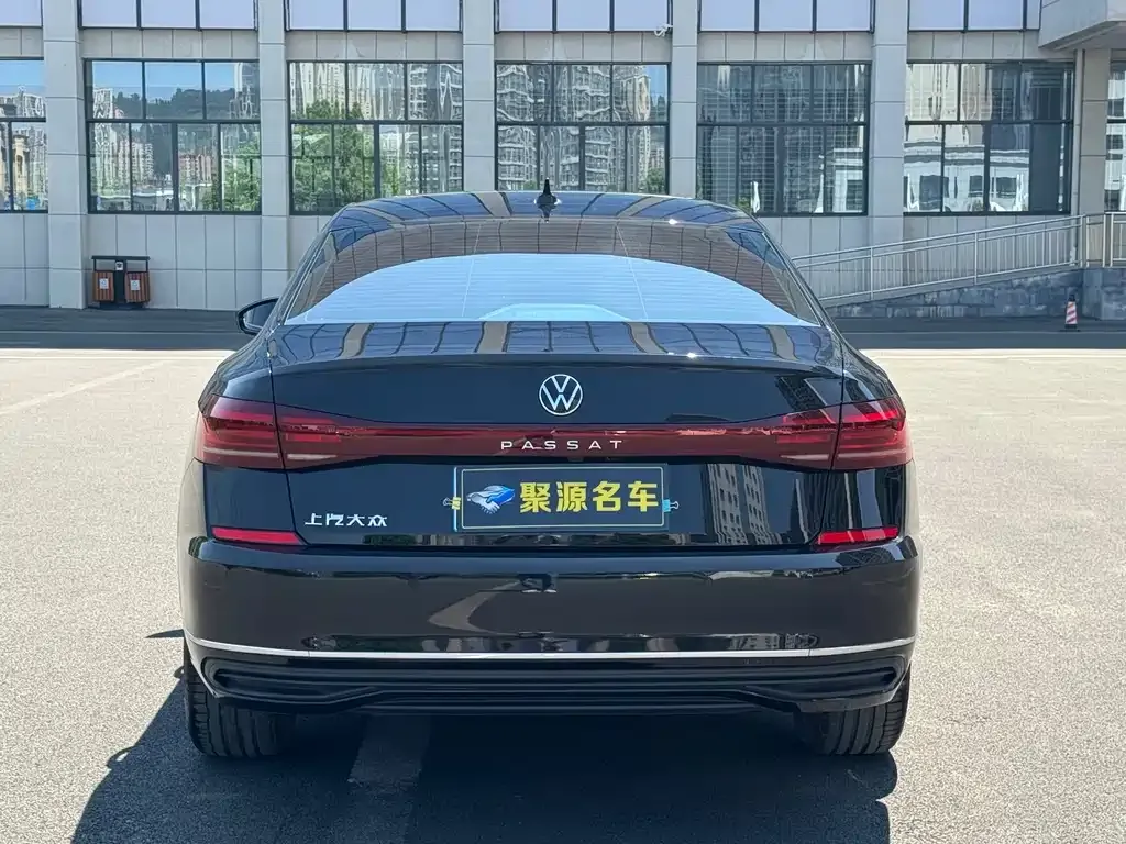Volkswagen Passat — фото 2
