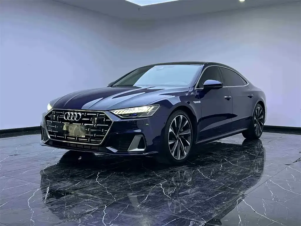 Audi A7L — фото 1