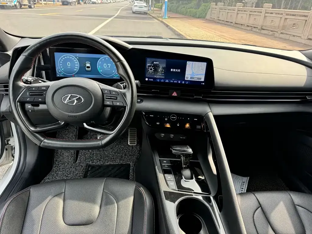 Hyundai Elantra 2021 из CN, фото 2