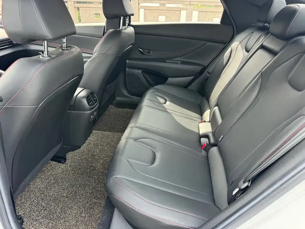 Hyundai Elantra 2021 из CN, фото 4