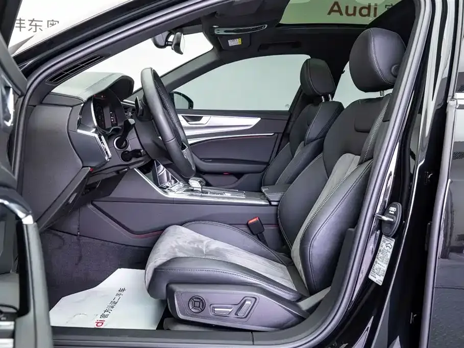 Audi A6L 2024 из CN, фото 5