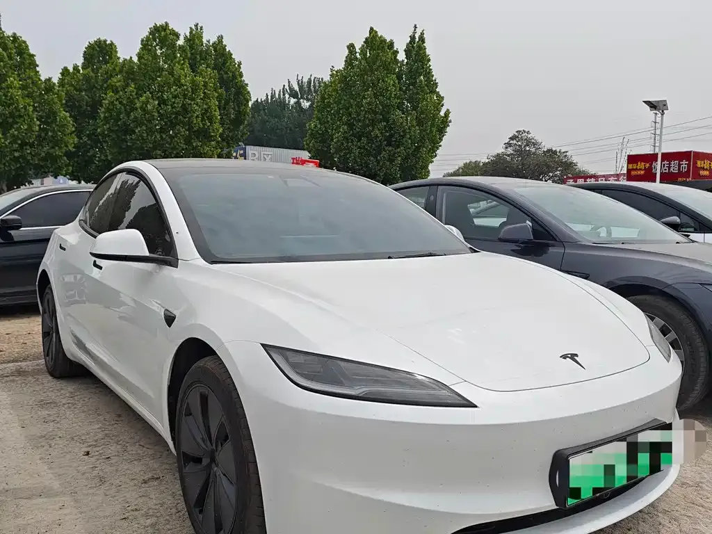Tesla Model 3 — фото 2