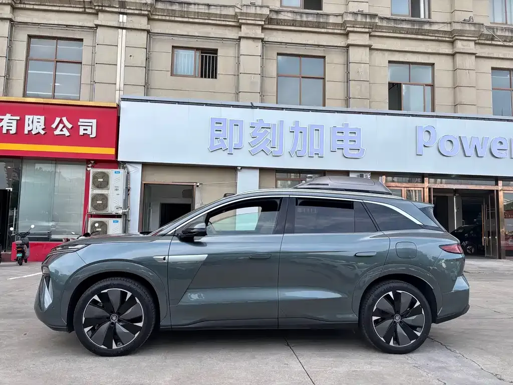 BYD Tang L — фото 4