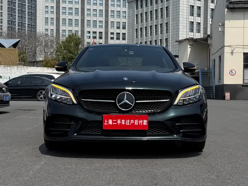 Mercedes-Benz C-Class — фото 1