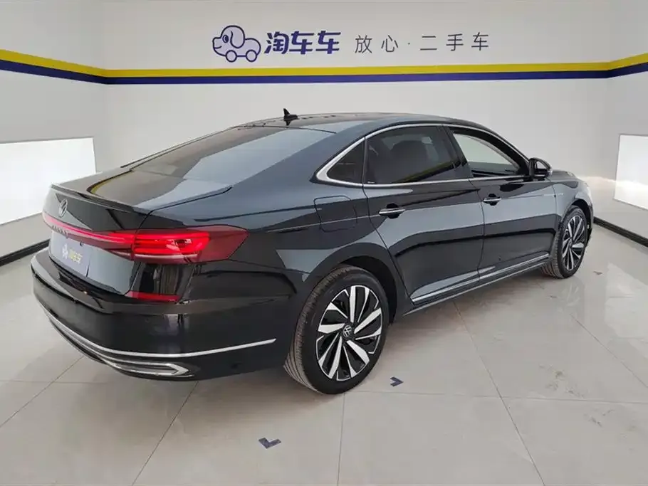 Volkswagen Passat — фото 8