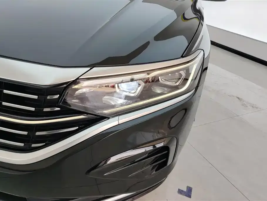 Volkswagen Passat — фото 2