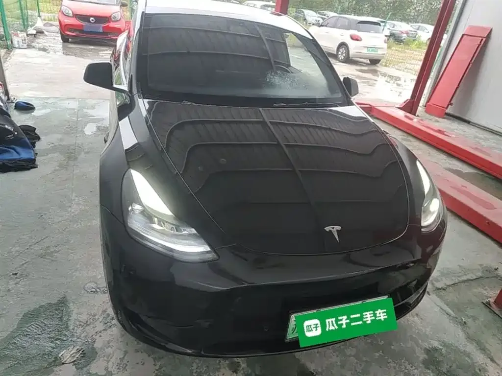 Tesla Model Y — фото 6