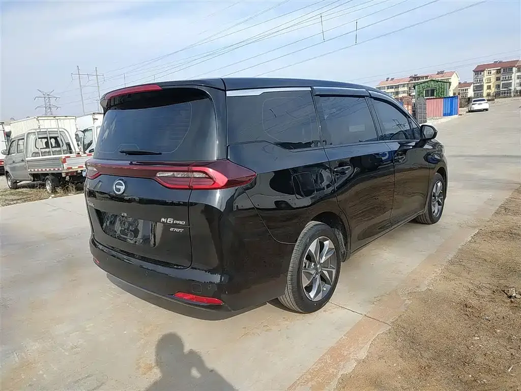GAC Motor Trumpchi M6 — фото 10