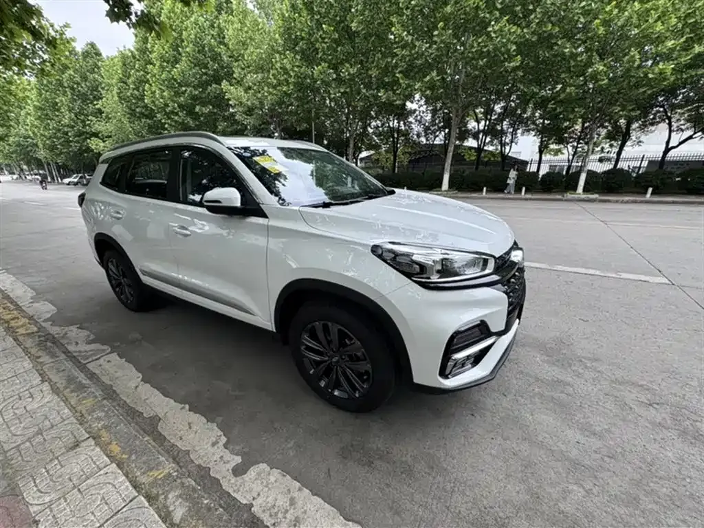 Chery Tiggo 8 — фото 10