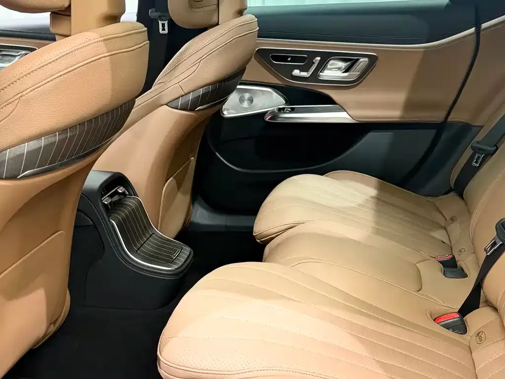Mercedes-Benz E-Class 2024 из CN, фото 5