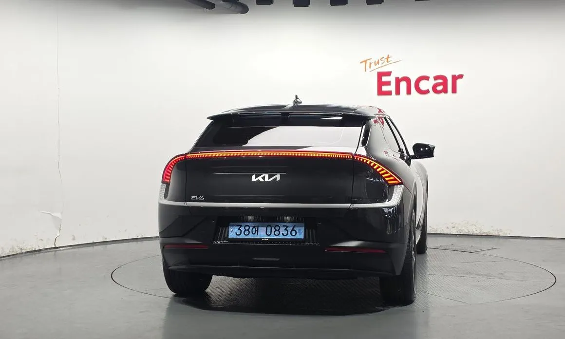 Kia EV6 2023 из KR, фото 3
