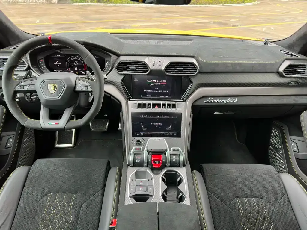Lamborghini Urus — фото 3