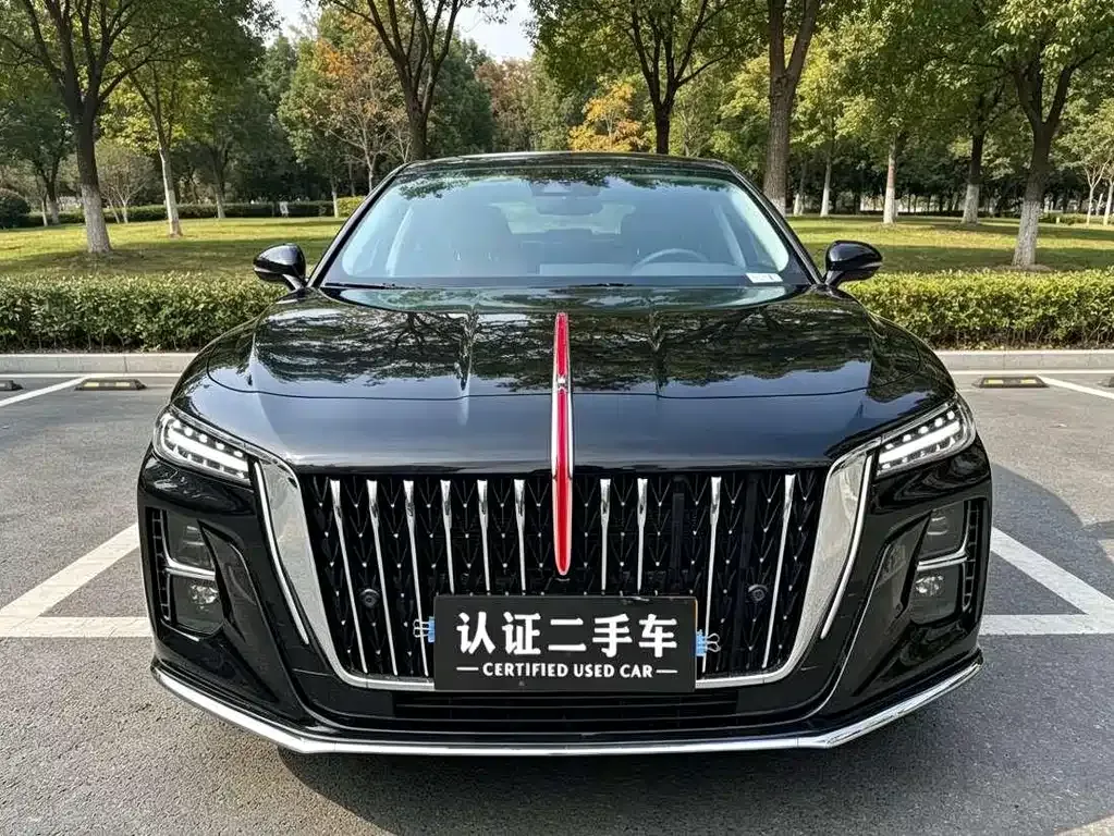 Hongqi H5 — фото 1