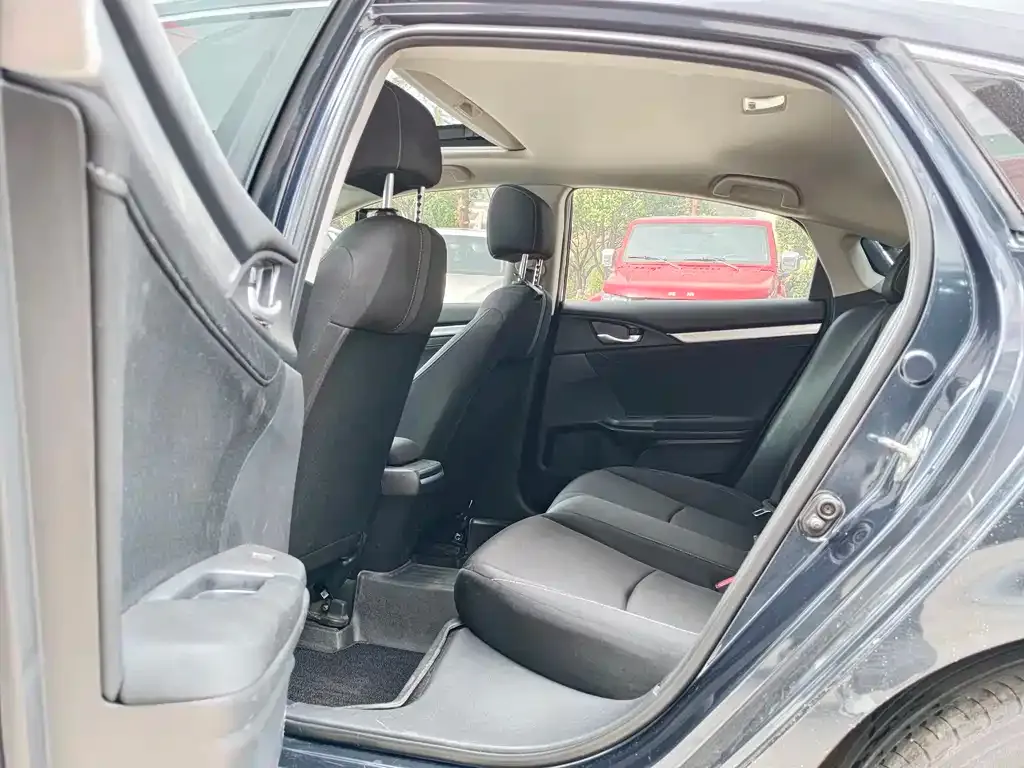 Honda Civic — фото 5