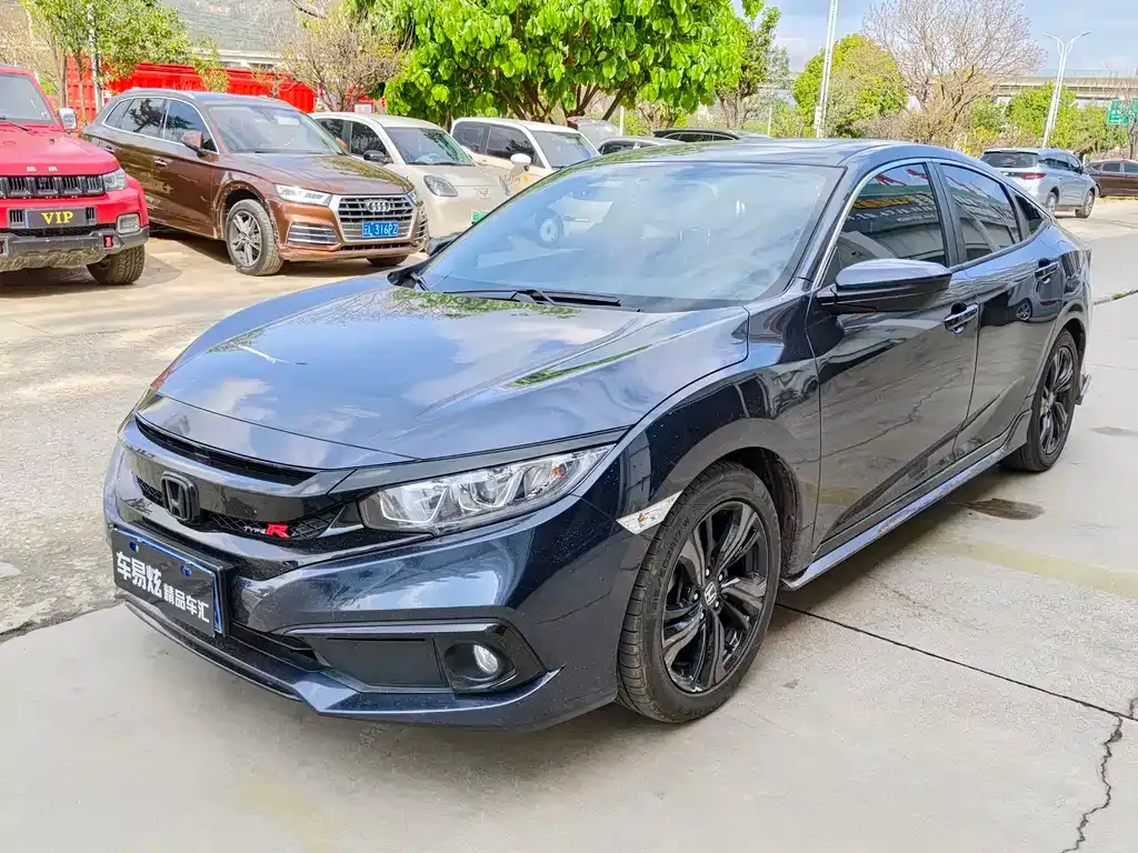 Honda Civic — фото 8