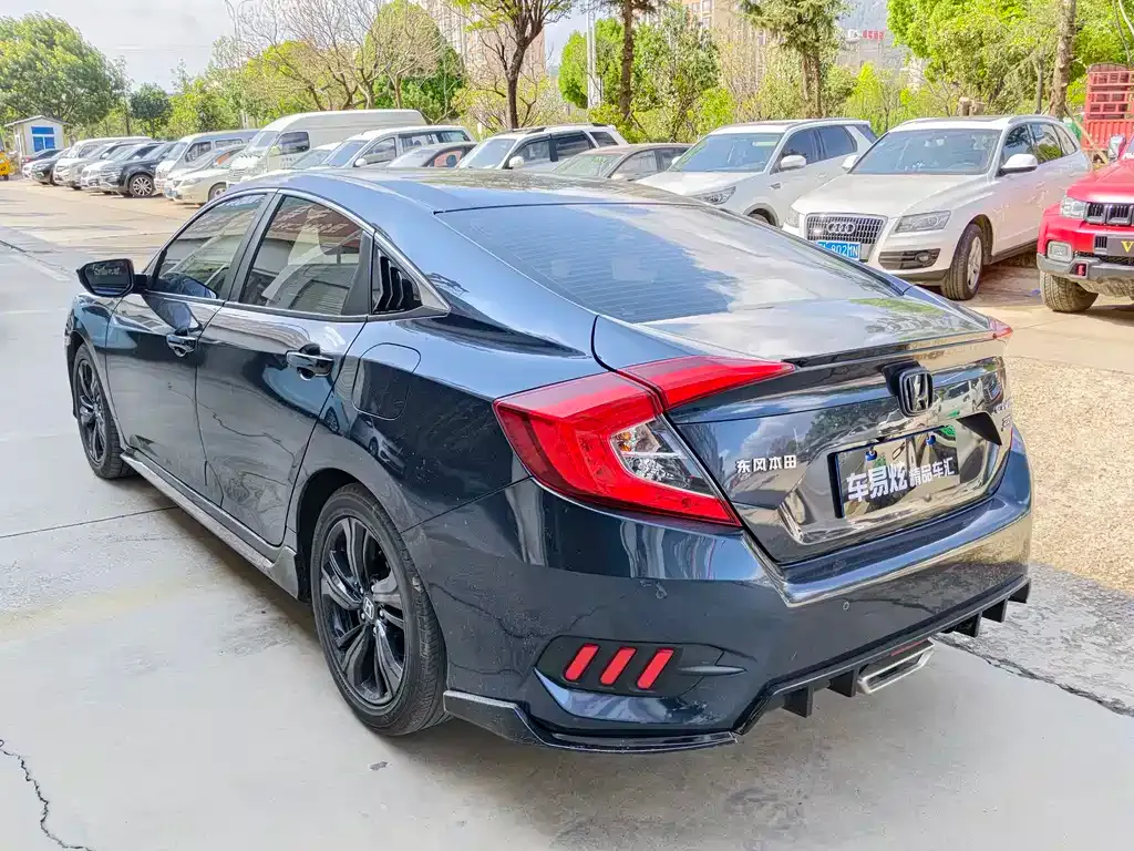 Honda Civic — фото 9