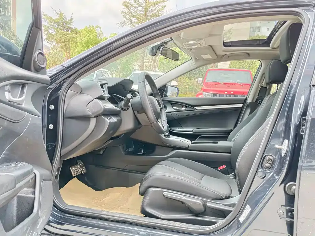 Honda Civic — фото 3