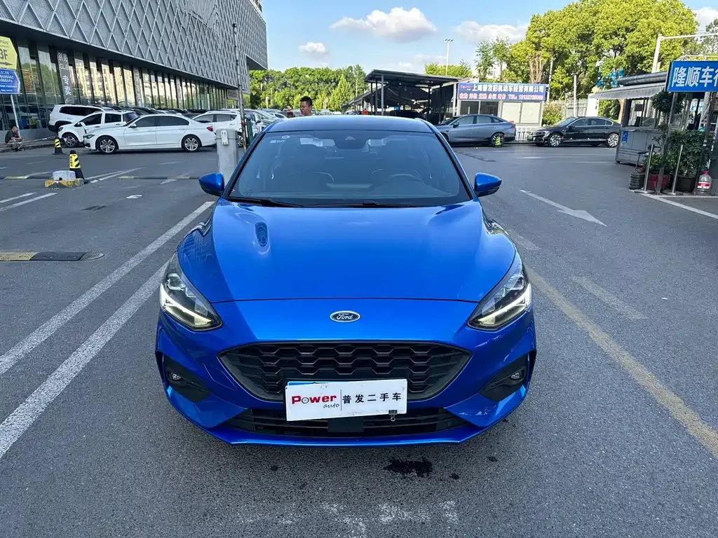 Ford Focus 2022 из CN, фото 4
