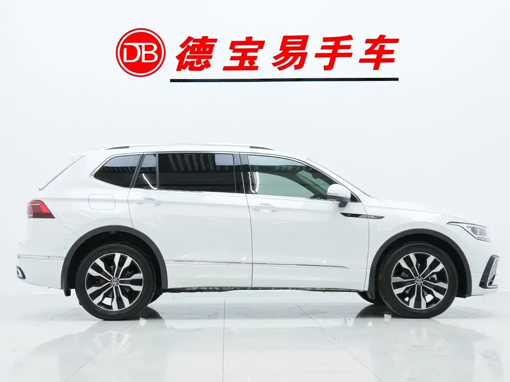 Volkswagen Tiguan L — фото 5