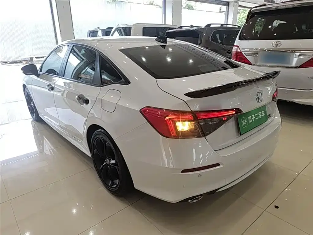 Honda Civic — фото 5