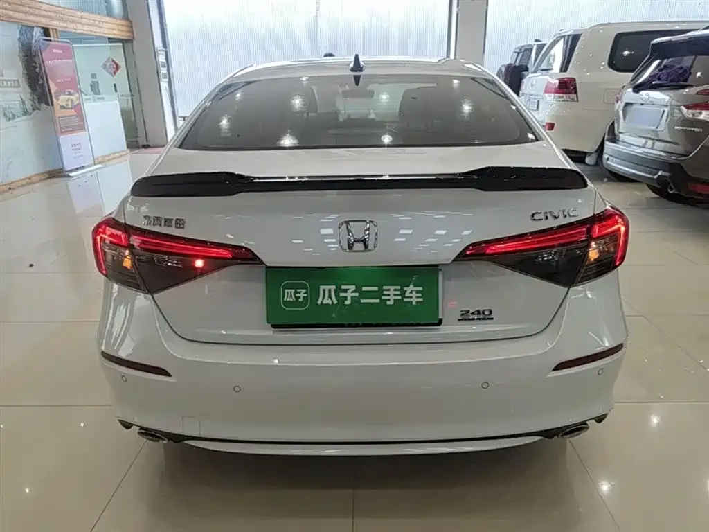 Honda Civic — фото 8