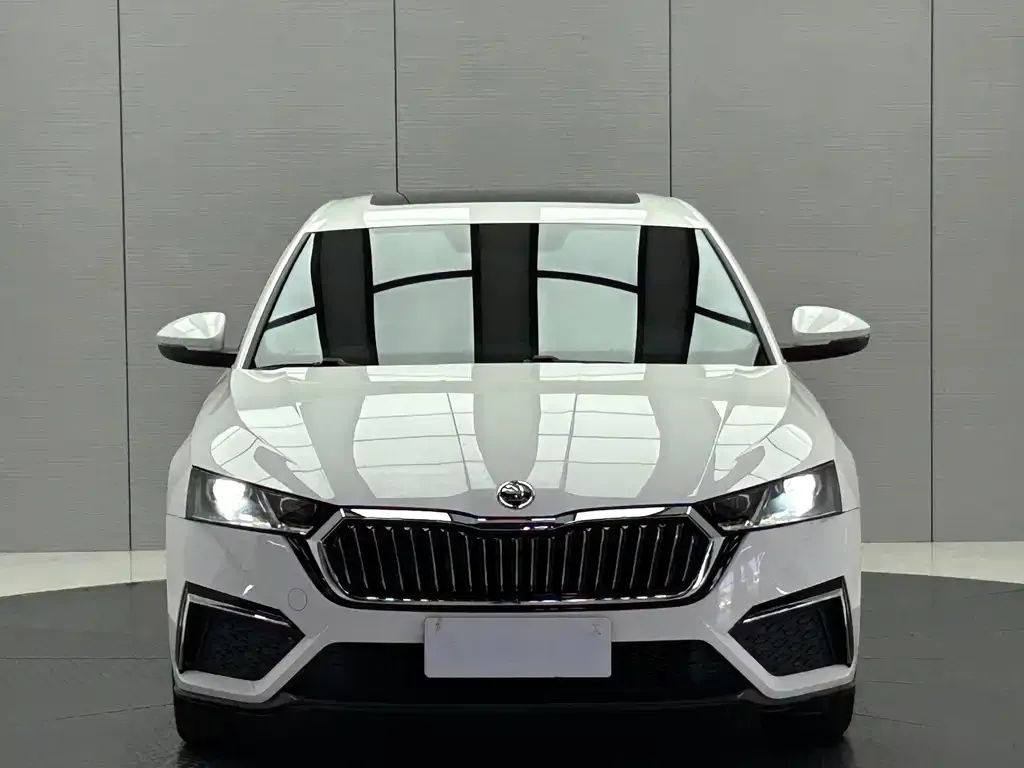 Skoda Octavia — фото 4