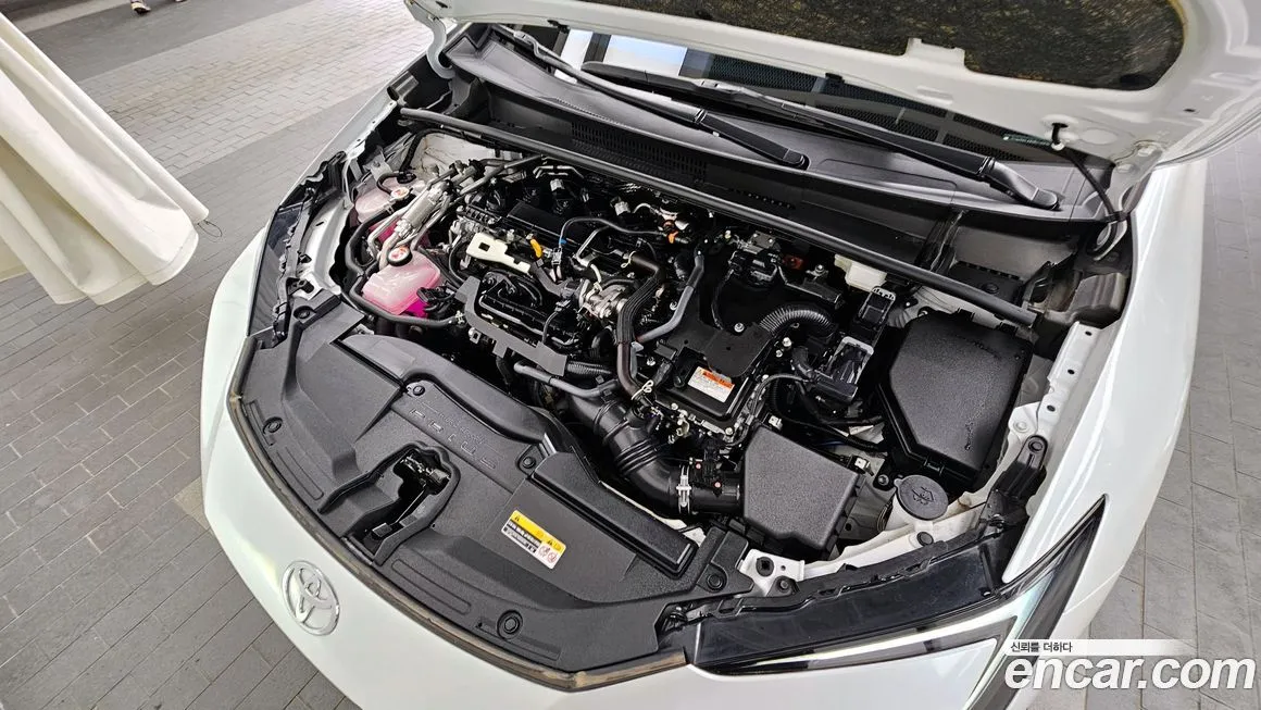 Toyota Prius 2024 из KR, фото 10