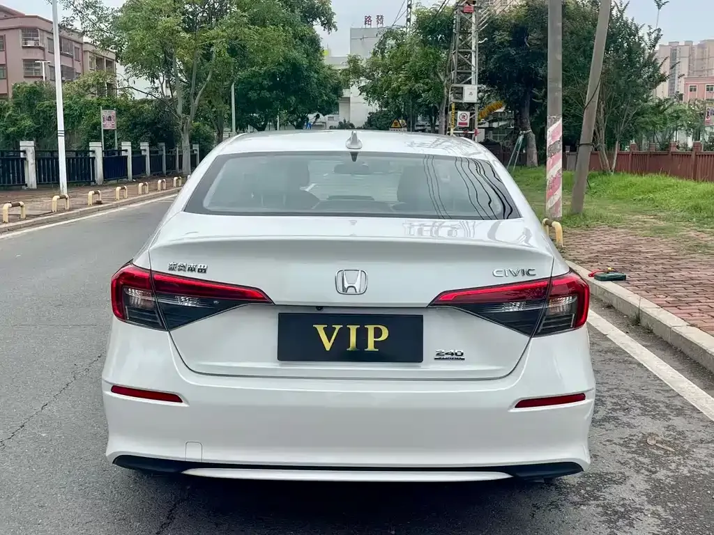 Honda Civic — фото 5