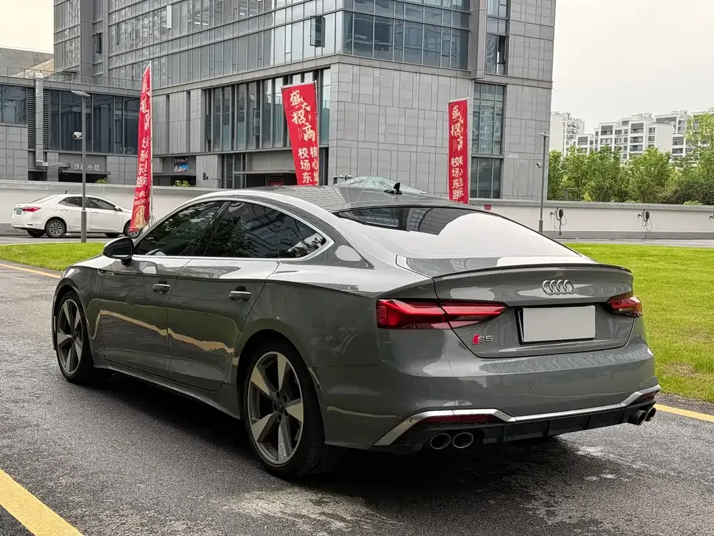 Audi S5 2021 из CN, фото 4