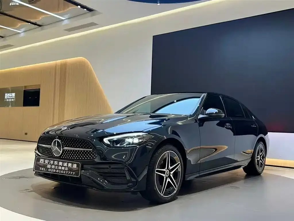 Mercedes-Benz C-Class — фото 1