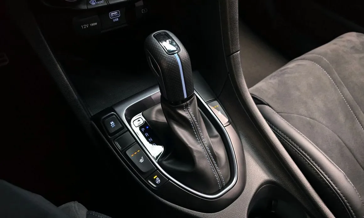 Hyundai Veloster 2021 из KR, фото 4