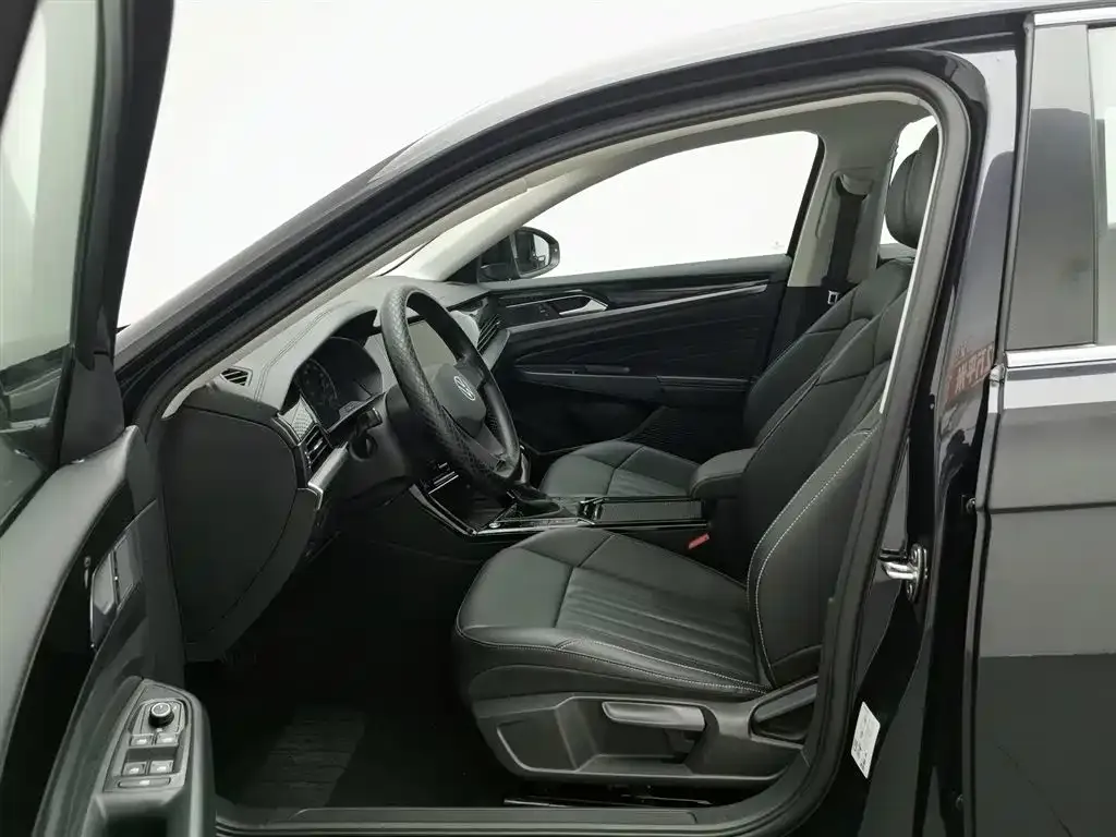Volkswagen 帕萨特插电混动 — фото 8