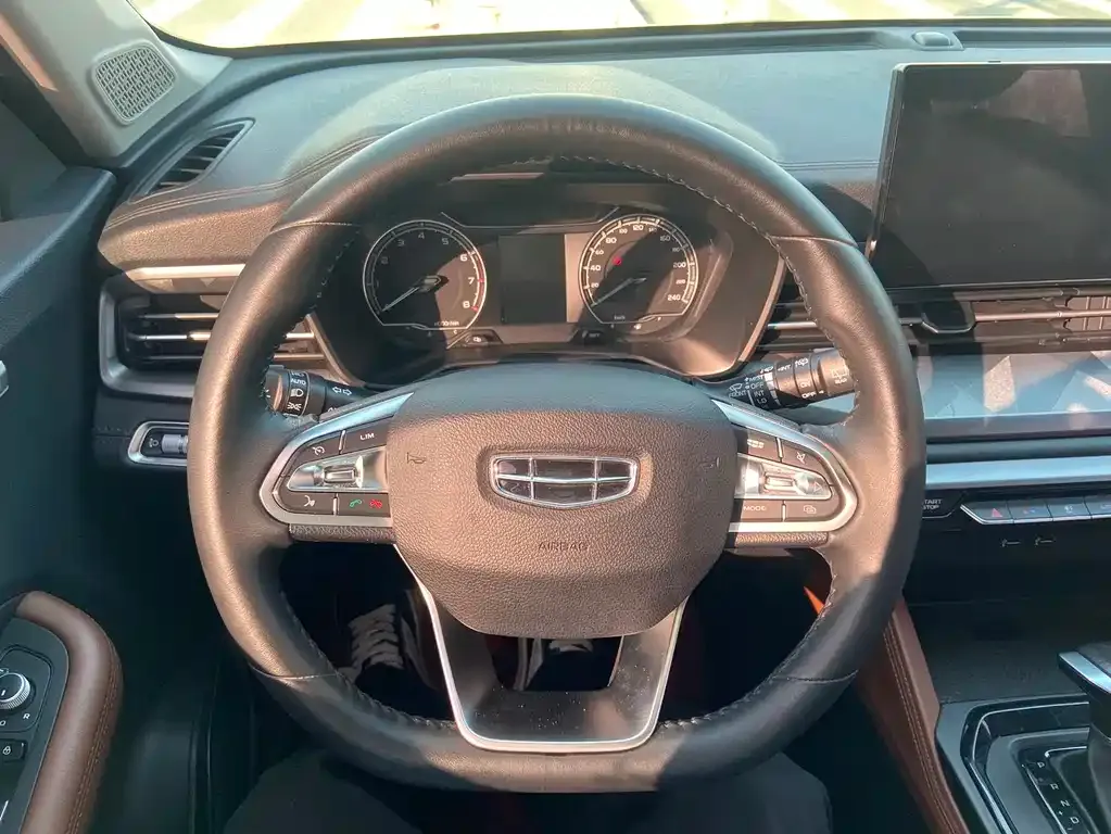 Geely Vision X6 — фото 2