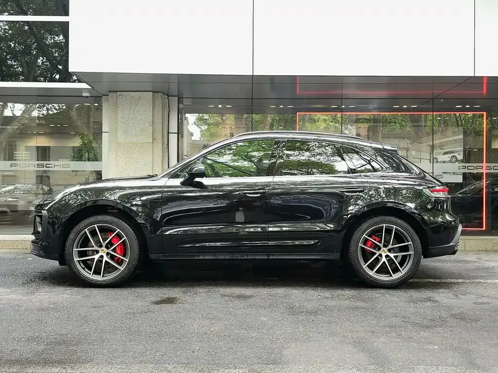 Porsche Macan — фото 9