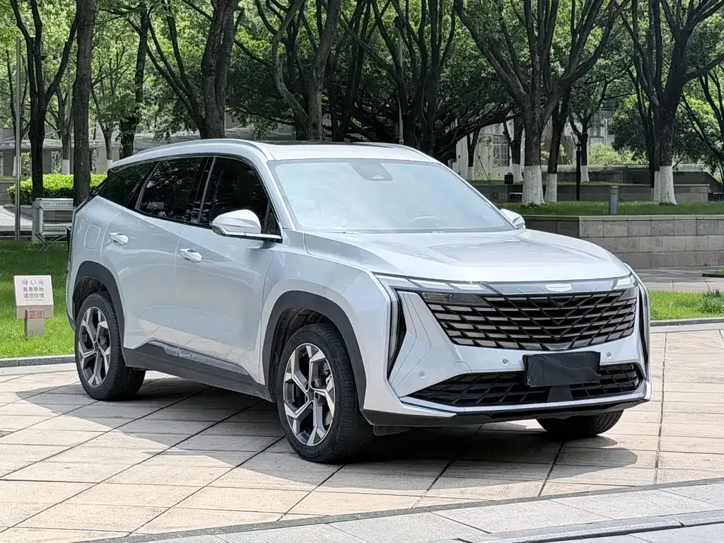Geely Boyue L — фото 10